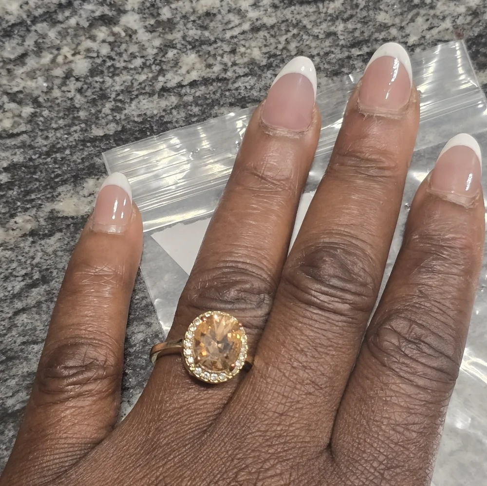 INC INTERNATIONAL SILVER OVAL CHAMPAGNE GEMSTONE COCKTAIL RING SZ 9 WOMEN